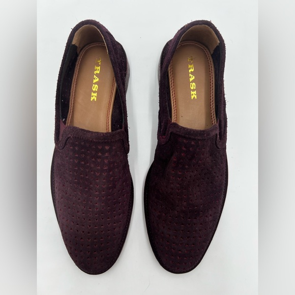 Women's new Trask Ali perforated suede loafers size 7.5 NWOB.  Retails for $228. - Picture 1 of 9